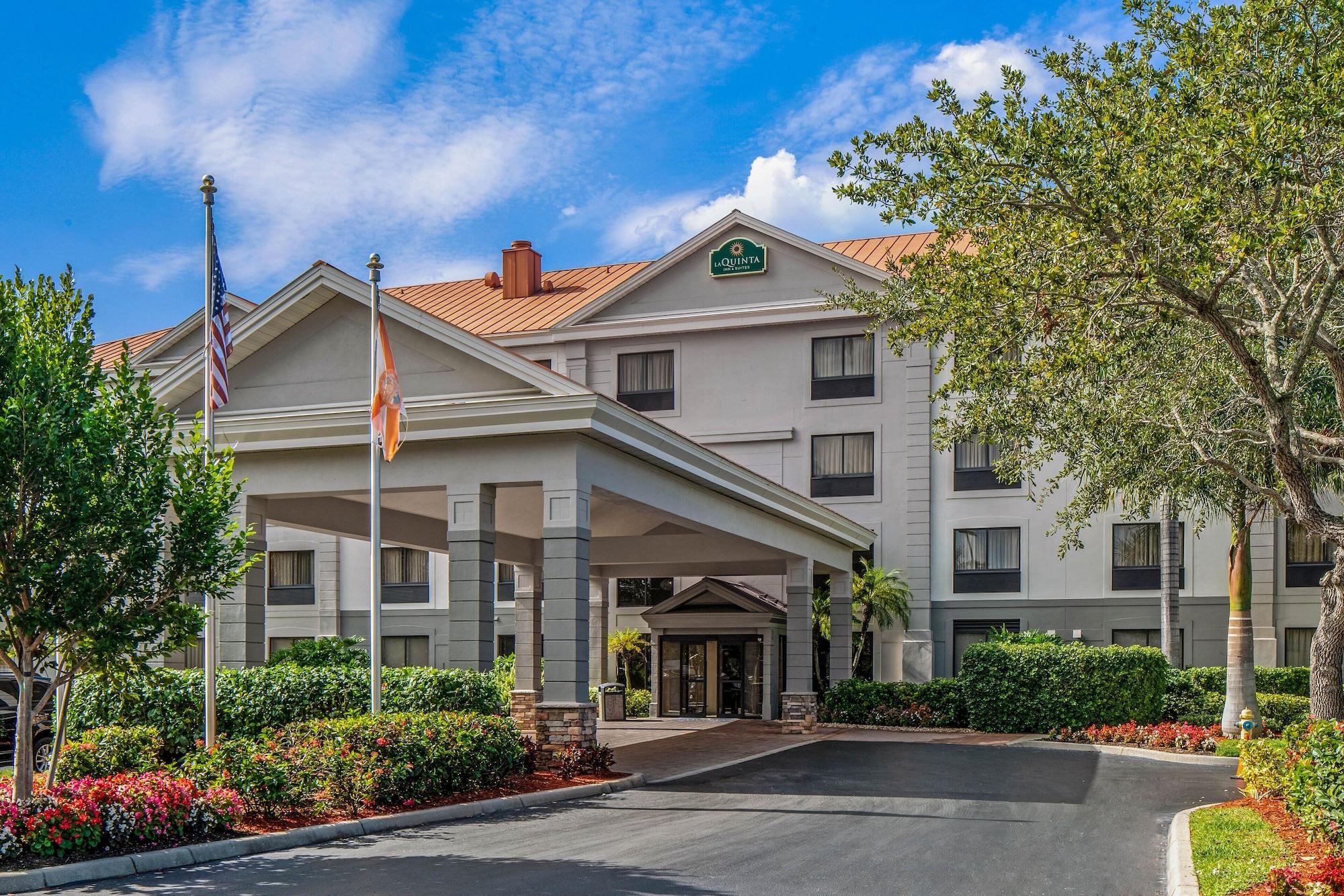 La Quinta By Wyndham Bonita Springs Naples North Hotel Ngoại thất bức ảnh