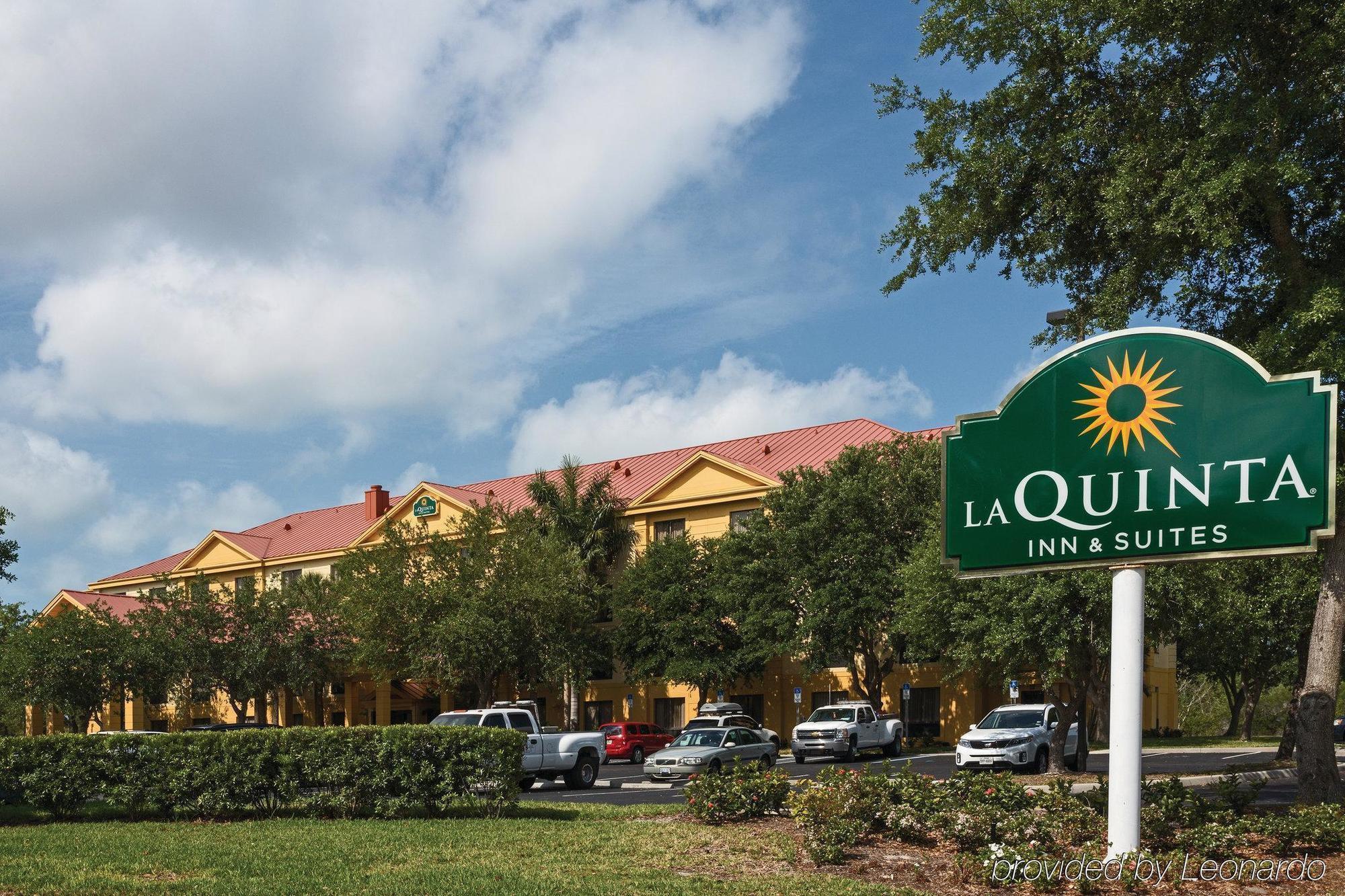 La Quinta By Wyndham Bonita Springs Naples North Hotel Ngoại thất bức ảnh