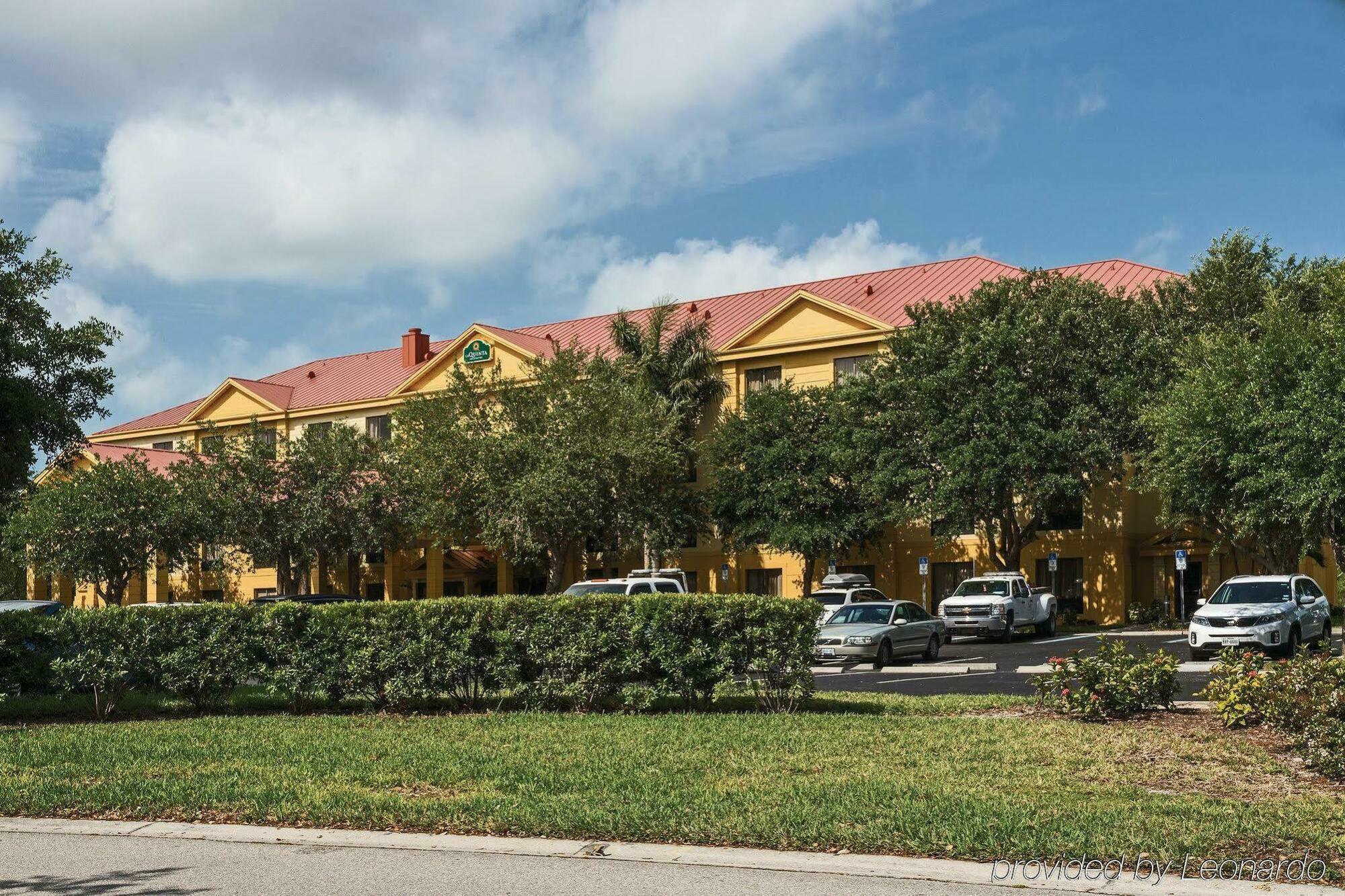 La Quinta By Wyndham Bonita Springs Naples North Hotel Ngoại thất bức ảnh
